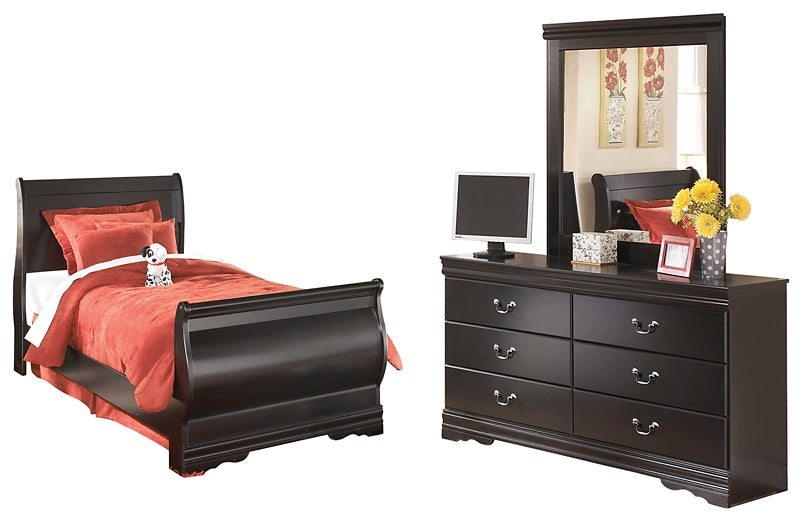 Huey Vineyard Full Sleigh Bed with Mirrored Dresser JR Furniture Store